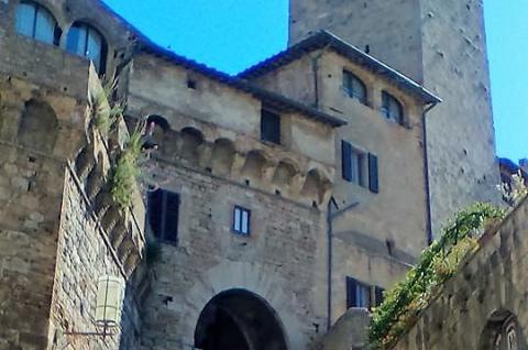 San Gimignano e Volterra